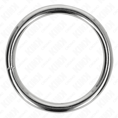 KINK Anel de Metal para Pênis 4,5 CM INTERNO, detalhe da superfície e formato.