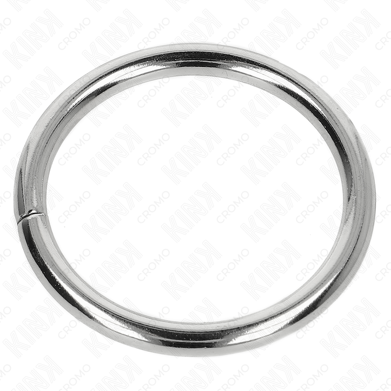 Close-up do KINK Anel Peniano de Metal 5 CM Interno, mostrando o acabamento liso e robusto.