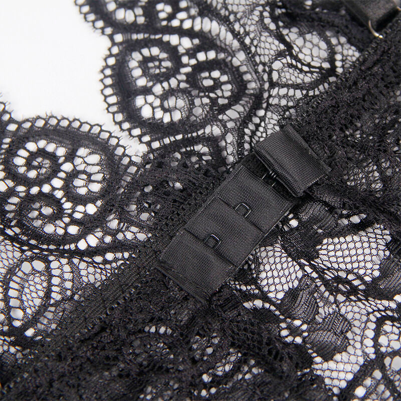 Camisola de Seda e Renda SUBBLIME com calcinha preta, mostrando o design e a textura do tecido.