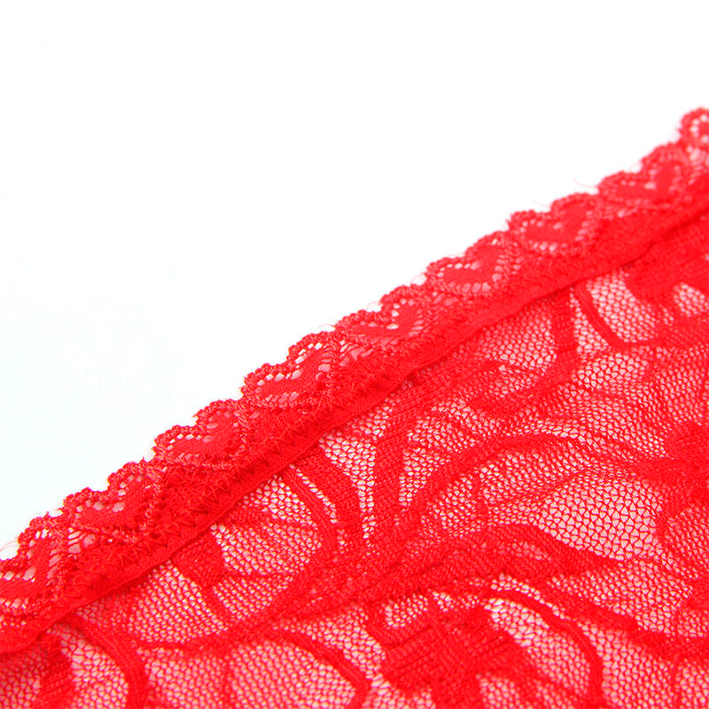 Babydoll de renda vermelho SUBBLIME com alças ajustáveis, mostrando detalhes da peça e a delicadeza do tecido.