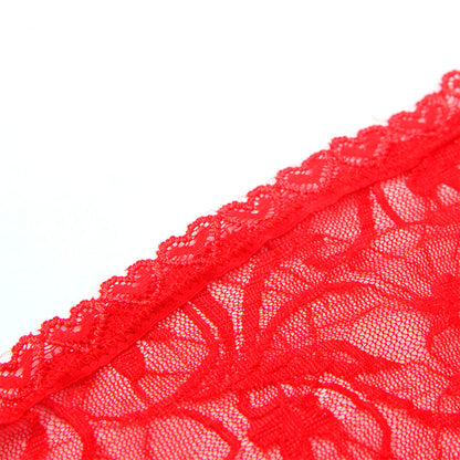 Babydoll de renda vermelho SUBBLIME com alças ajustáveis, mostrando detalhes da peça e a delicadeza do tecido.