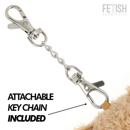 Urso de pelúcia FETISH SUBMISSIVE Yogi com algemas, corrente e coleira, em estilo BDSM.