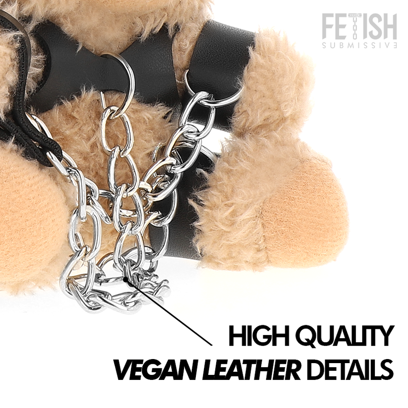 Urso de pelúcia FETISH SUBMISSIVE Yogi com algemas, corrente e coleira, em estilo BDSM.