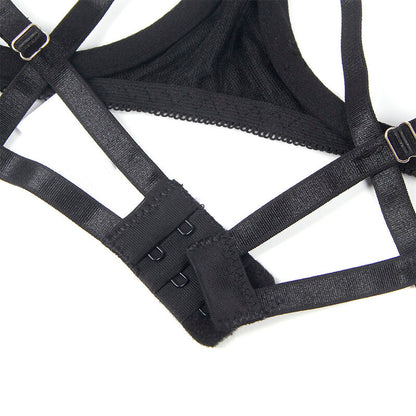 Close-up do Conjunto de Lingerie SUBBLIME L/XL com Sutiã Aberto e Laço Preto, realçando os detalhes em renda e o ajuste confortável.