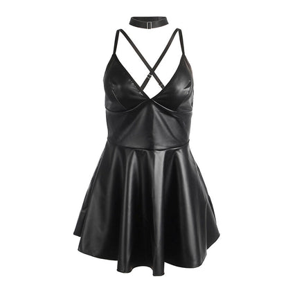 SUBBLIME Vestido com Alças Couro PU Preto, destacando a textura e o design sensual