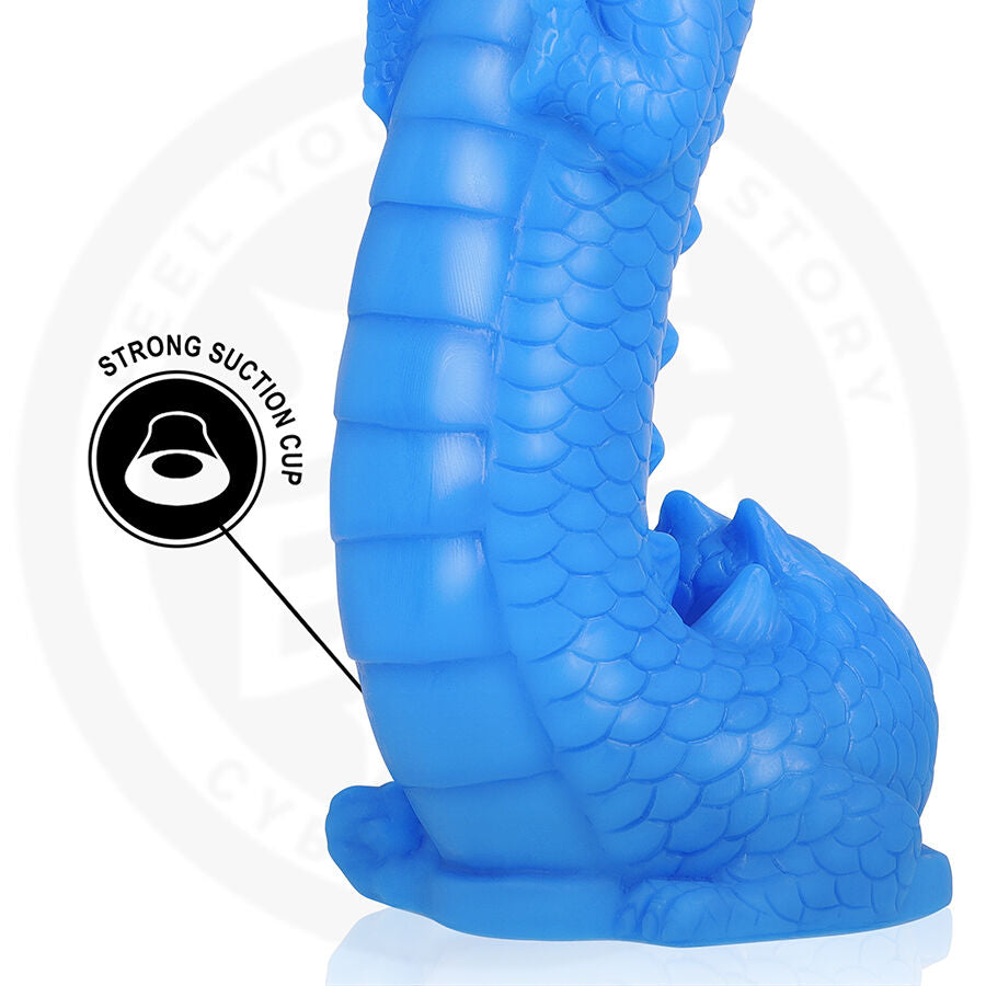 Close-up do Dildo Naga Dragão Celestial EPIC CYBERSILICOCK, mostrando sua textura detalhada e formato imponente.