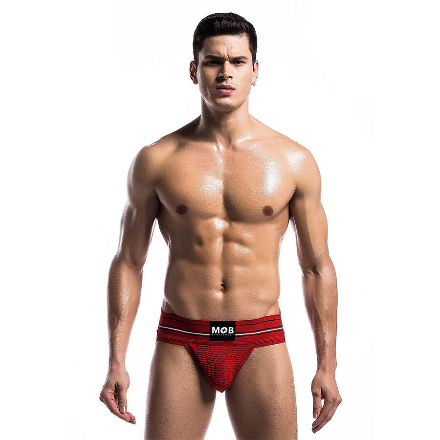 Tanga Vermelha Clássica MaleBasics, vista de frente, destacando o tecido e o design.