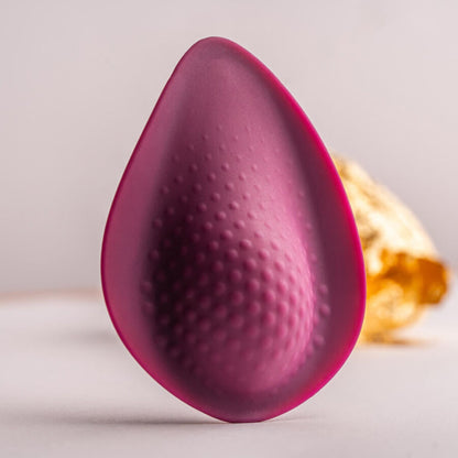 Close-up do Vibrador ROCKS-OFF Knickerbocker Glory Calcinha Discreta Rosa mostrando seu design ergonômico e acabamento suave.