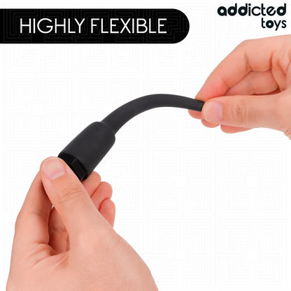 Imagem do Limpador Anal Addicted Toys Modelo 1 com adaptador universal para higiene íntima.