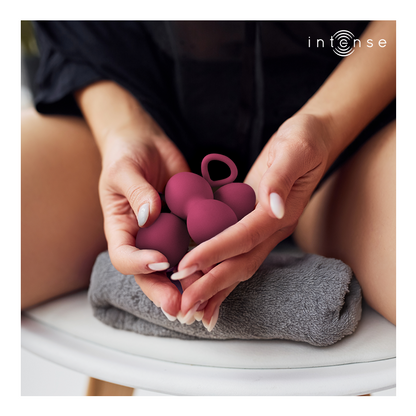 INTENSE Kit Bolas de Kegel Charli Burgundy 3 Peças para fortalecimento do assoalho pélvico.