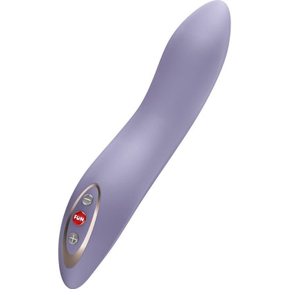Close-up do FUN FACTORY Stronic Flow Pulsador de Empurrão Violeta Claro, mostrando seu design ergonómico e textura de silicone.