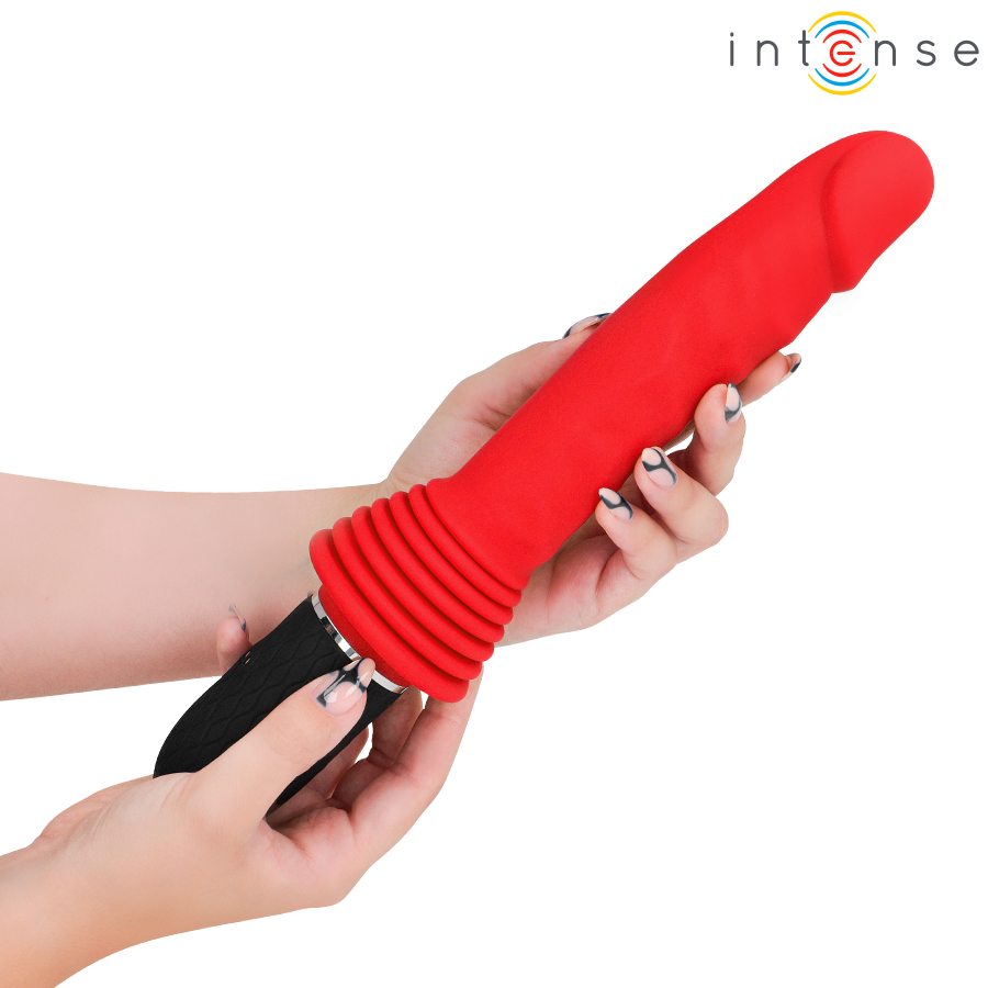 Close-up do Vibrador Penetrante Intense Cynthia com Aquecimento e Controle Remoto.