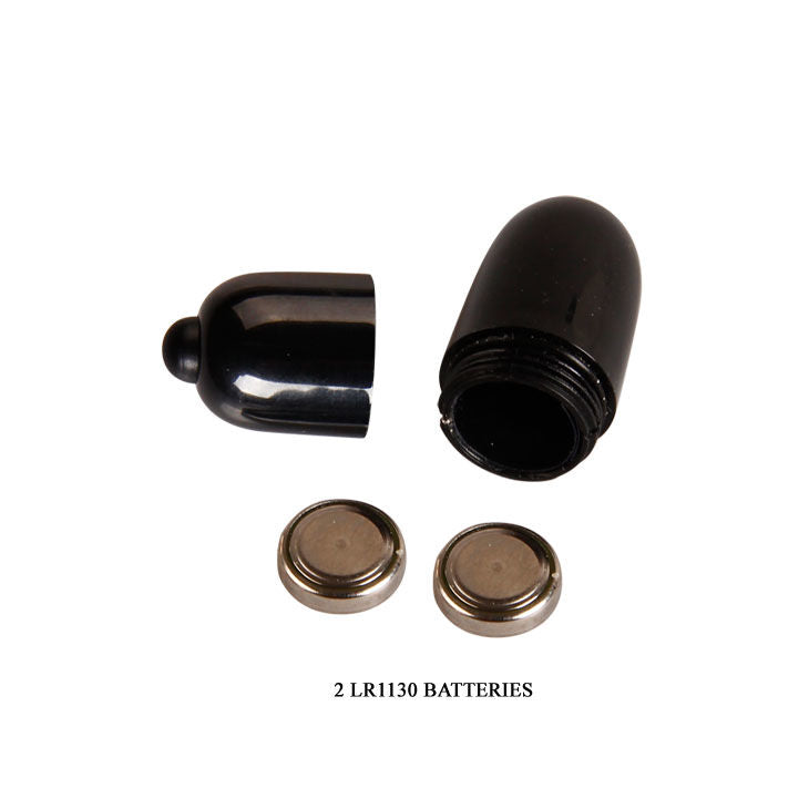 Close-up do PRETTY LOVE Anel Vibratório Chester Preto, destacando seu design em silicone e estimulador clitoriano.