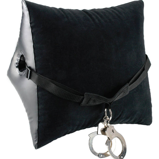 Close-up of the FETISH FANTASY SERIES Mestre de Posições Inflável com Punhos, showing its design and sturdy cuffs.