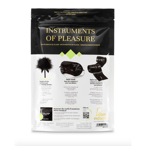 Kit BDSM Instrumentos de Prazer BIJOUX com espanador, algemas e máscara para jogos sensuais