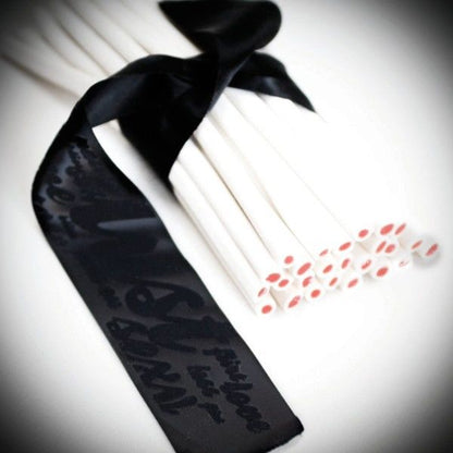 Algemas de seda sensuais BIJOUX - LES PETITS BONBONS para bondage elegante.