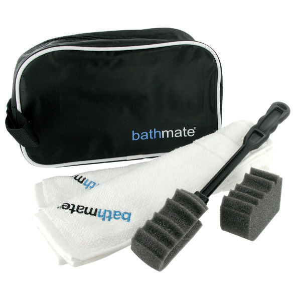 Kit de Limpeza BATHMATE com escova ergonómica e toalhas para higiene de hidrobombas e acessórios.