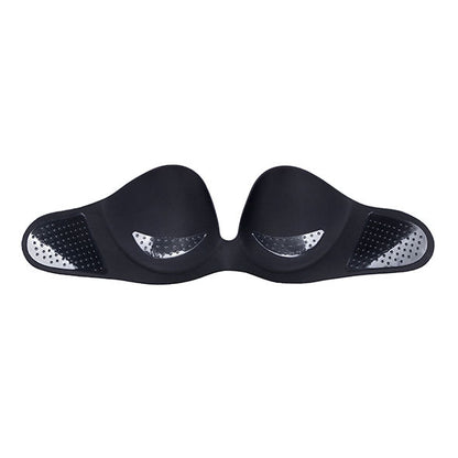 Sutiã Adesivo BYE-BRA Gala Copa C Preto, ideal para looks sem alças e com decotes, oferecendo suporte e modelagem discreta.