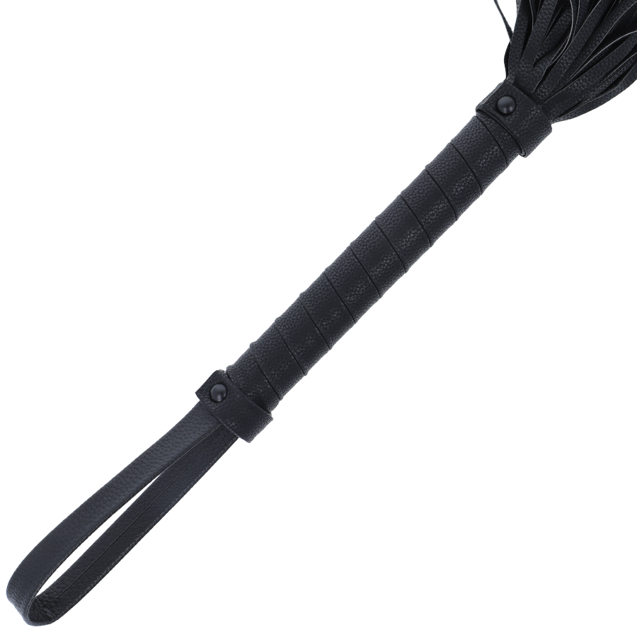 Darkness Chicote Bondage de Couro Preto 42cm para exploração BDSM e fetiche.