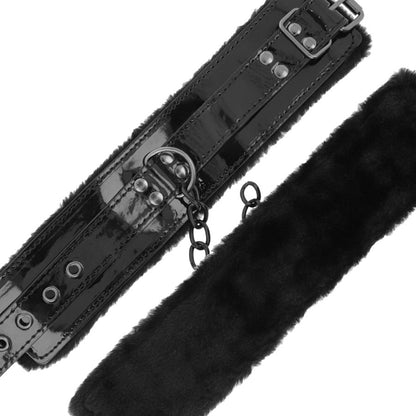 Algemas ajustáveis de tornozelo Darkness em couro preto com cadeado para bondage BDSM