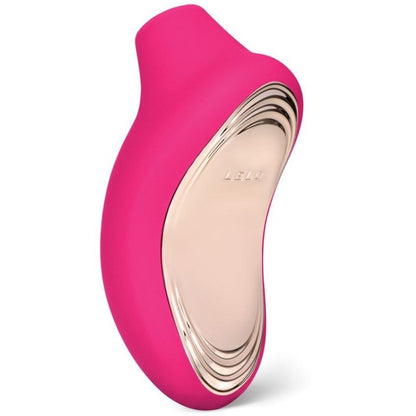 Close-up of the LELO Estimulador de Clítoris Sona 2 Cruise Cherry, showing its design and soft silicone texture.