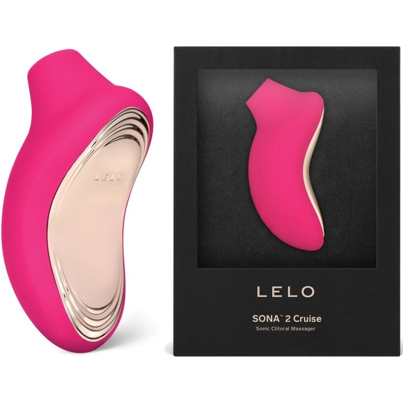 Close-up of the LELO Estimulador de Clítoris Sona 2 Cruise Cherry, showing its design and soft silicone texture.
