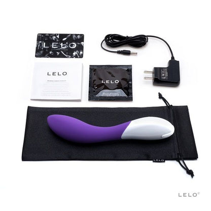 Close-up do LELO Vibrador Mona 2 Roxo, destacando o design ergonómico e a textura suave de silicone.
