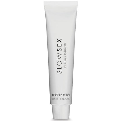 Close-up of the BIJOUX Slow Sex Gel de Massagem Íntima 30 ML showing its packaging and texture.