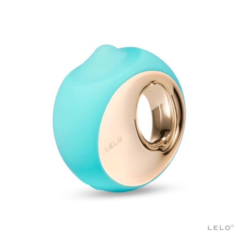 Close-up of the LELO Estimulador de Sexo Oral ORA 3 Aqua, showing its ergonomic design and premium silicone texture.