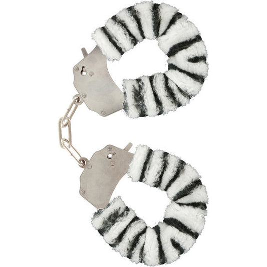 Close-up das Algemas de Bondage TOYJOY Furry Fun Zebra com corrente, mostrando o pelo macio e a estampa de zebra.