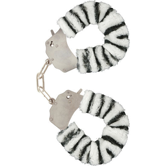 Close-up das Algemas de Bondage TOYJOY Furry Fun Zebra com corrente, mostrando o pelo macio e a estampa de zebra.
