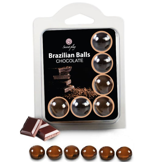 Close-up do Conjunto 6 Bolas Brasileiras de Chocolate Secretplay, mostrando a sua forma e embalagem.