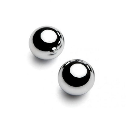 Close-up of the METAL HARD Conjunto de Bolas Magnéticas 10mm, showing its compact size and metallic finish for intense sensation.