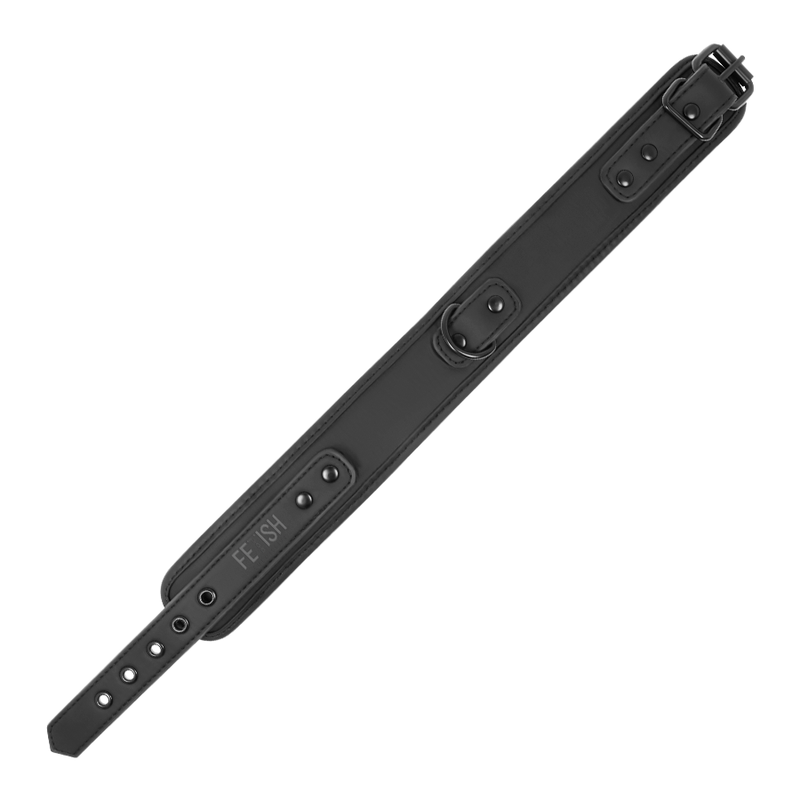 Close-up do Colar de Corrente Fetish Submissive com Forro de Neoprene e detalhe do anel.