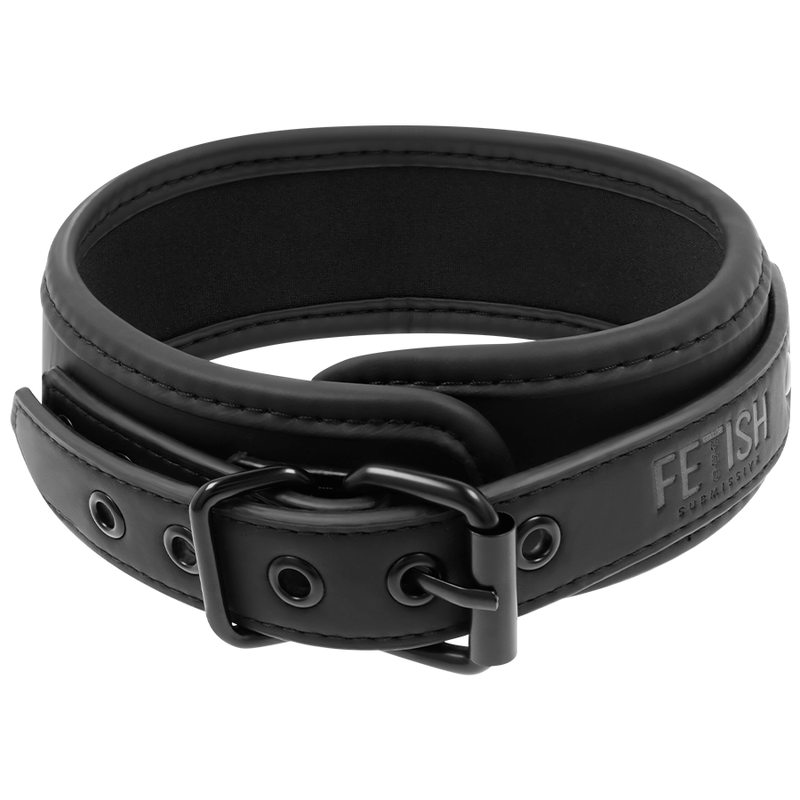 Close-up do Colar de Corrente Fetish Submissive com Forro de Neoprene e detalhe do anel.