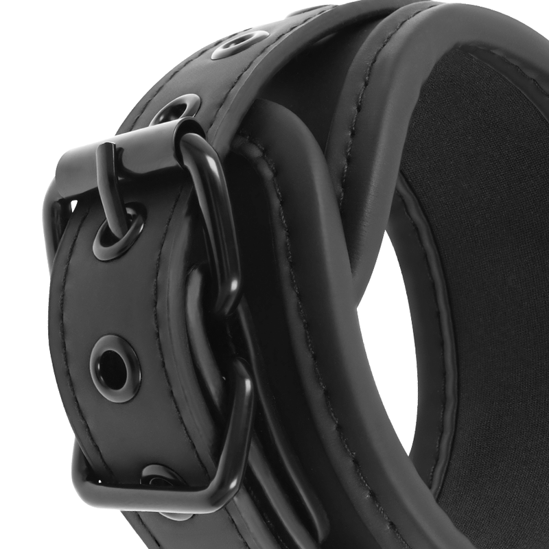 Conjunto Fetish Submissive de colar e algemas em couro vegano com forro de neopreno para BDSM.