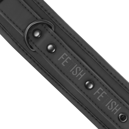 Conjunto Fetish Submissive de colar e algemas em couro vegano com forro de neopreno para BDSM.