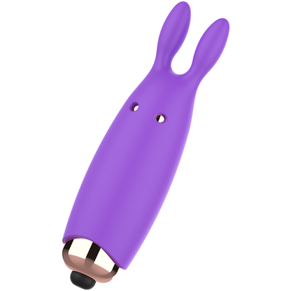 Close-up do WOMANVIBE Vibrador Bugsy, um estimulador clitoriano de silicone em formato de coelho.