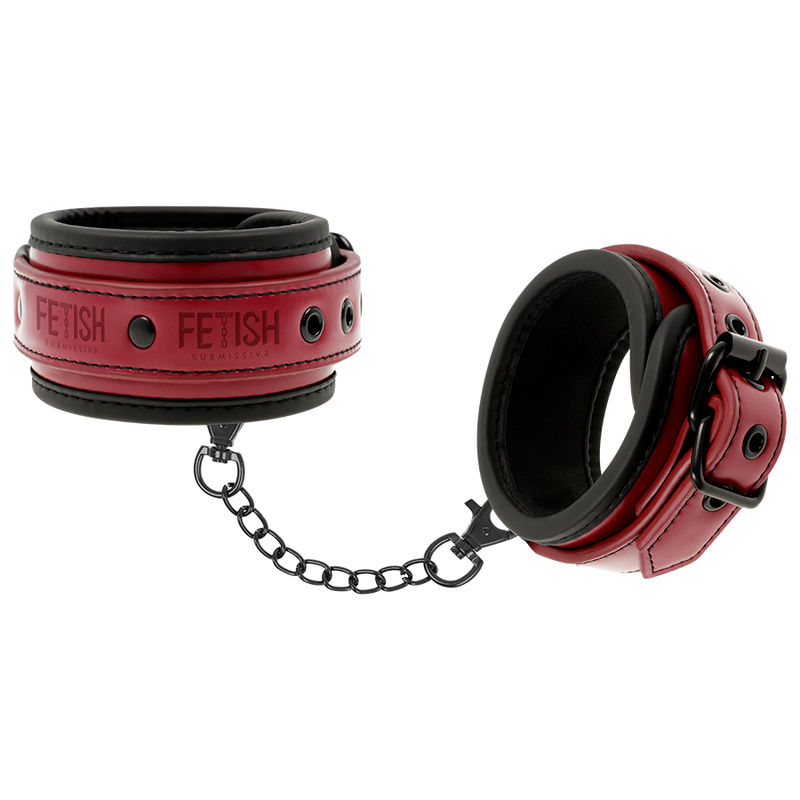 Close-up of the FETISH SUBMISSIVE Algemas de Tornozelo em Couro Vegano com Forro de Neoprene, mostrando detalhes da fivela e material.