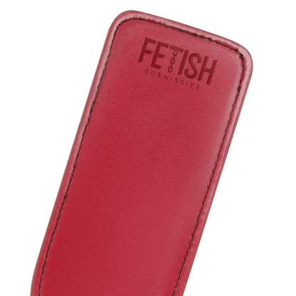 Chicote de couro vegano FETISH SUBMISSIVE para jogos BDSM, exibindo detalhes do material e design.